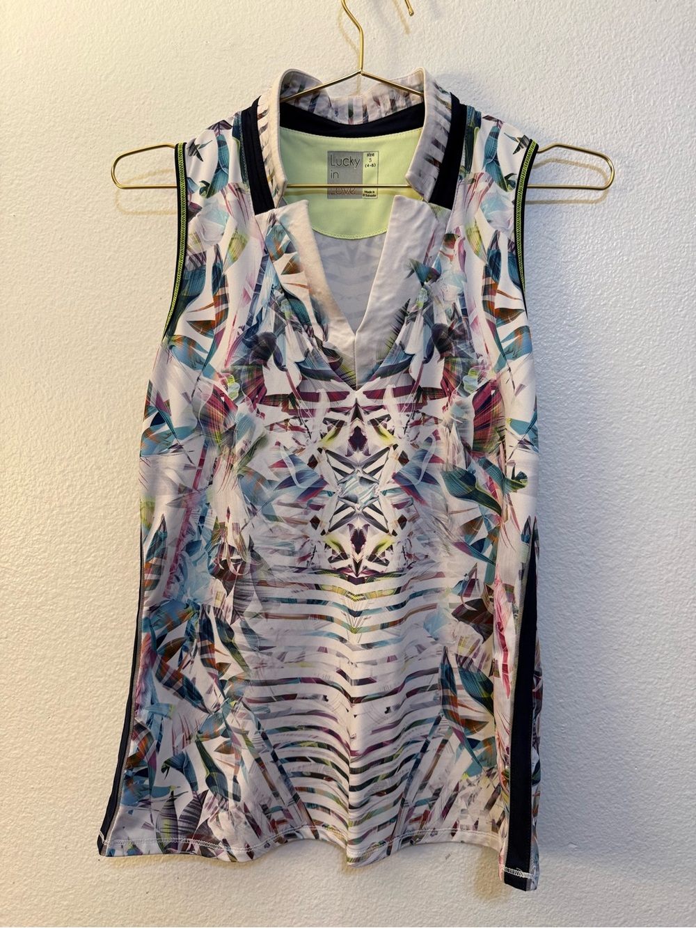 Lucky in Love V-Neck Sleeveless Golf Pickleball Top